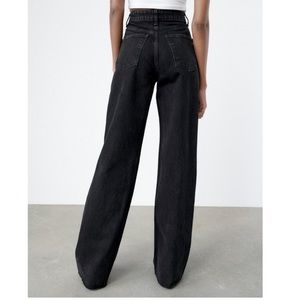 Zara straight/wide leg black jean size 4